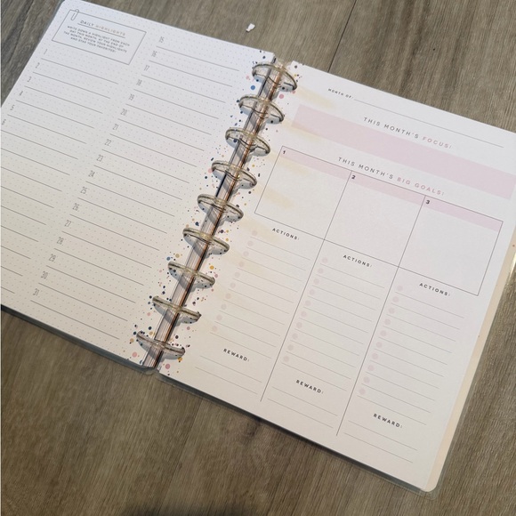 Happy Planner Pink and Gold Floral Planner - Picture 11 of 16